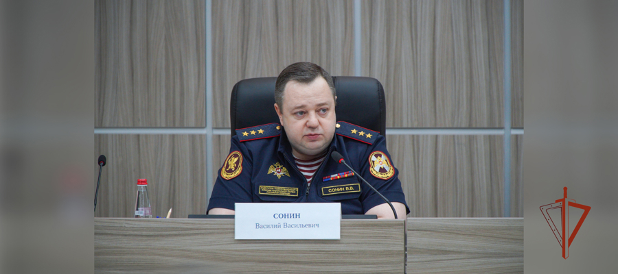 ЗАМЕСТИТЕЛЬ ДИРЕКТОРА РОСГВАРДИИ ГЕНЕРАЛ-ПОЛКОВНИК ПОЛИЦИИ ВАСИЛИЙ СОНИН ОПРЕДЕЛИЛ ПРИОРИТЕТЫ РАЗВИТИЯ ВНЕВЕДОМСТВЕННОЙ ОХРАНЫ НА ВСЕРОССИЙСКОМ СОВЕЩАНИИ В ТУЛЕ