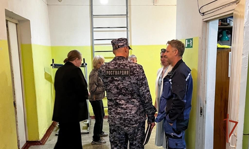 НА ЮЖНОМ УРАЛЕ РОСГВАРДЕЙЦЫ УЧАСТВУЮТ В ПРИЕМКЕ ДОШКОЛЬНЫХ И ОБРАЗОВАТЕЛЬНЫХ УЧРЕЖДЕНИЙ К НОВОМУ УЧЕБНОМУ ГОДУ