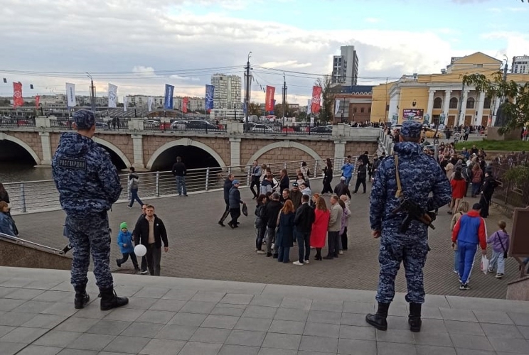 РОСГВАРДИЯ ОБЕСПЕЧИЛА БЕЗОПАСНОСТЬ В ЕДИНЫЙ ДЕНЬ ГОЛОСОВАНИЯ НА ЮЖНОМ УРАЛЕ