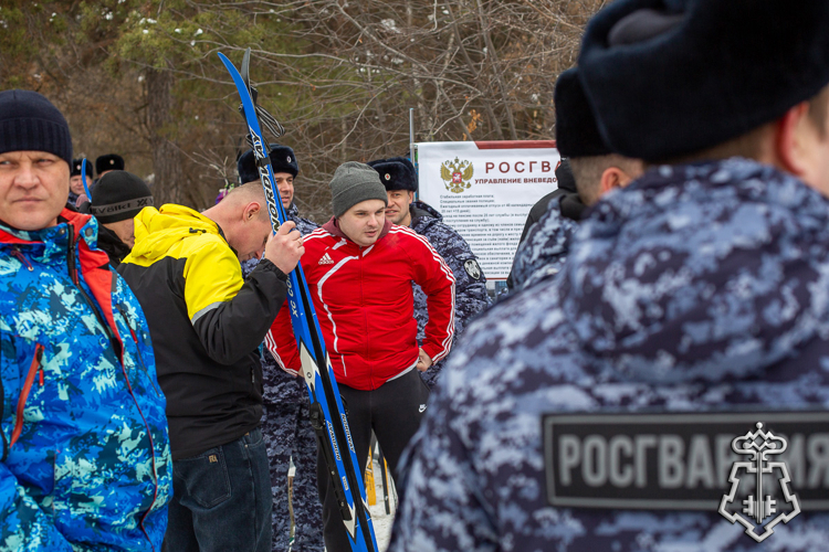 НА ЮЖНОМ УРАЛЕ РОСГВАРДЕЙЦЫ ПРИНЯЛИ УЧАСТИЕ ВО ВСЕРОССИЙСКОМ ЗАБЕГЕ «ЛЫЖНЯ РОССИИ-2026»