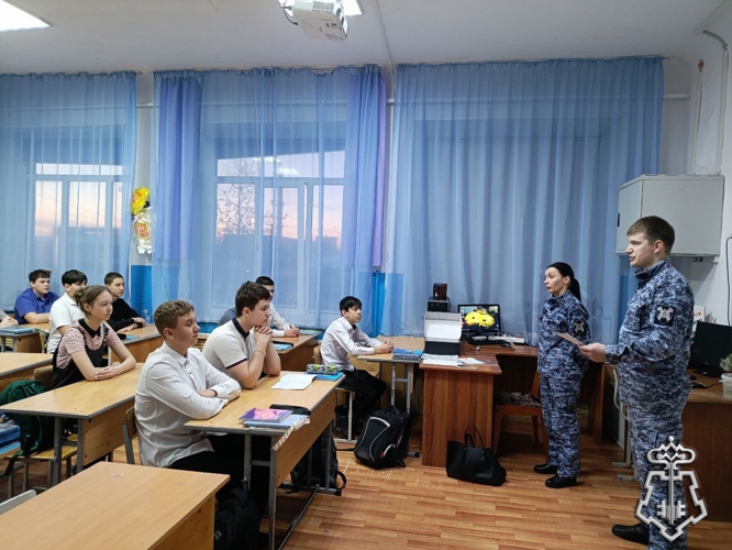 НА ЮЖНОМ УРАЛЕ РОСГВАРДЕЙЦЫ ПОЧТИЛИ ПАМЯТЬ ВОИНОВ-ИНТЕРНАЦИОНАЛИСТОВ