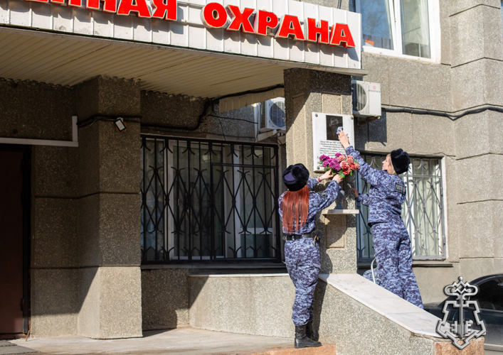НА ЮЖНОМ УРАЛЕ РОСГВАРДЕЙЦЫ ПРИСОЕДИНИЛИСЬ К ПАТРИОТИЧЕСКОЙ АКЦИИ «НА СТРАЖЕ ПАМЯТИ»