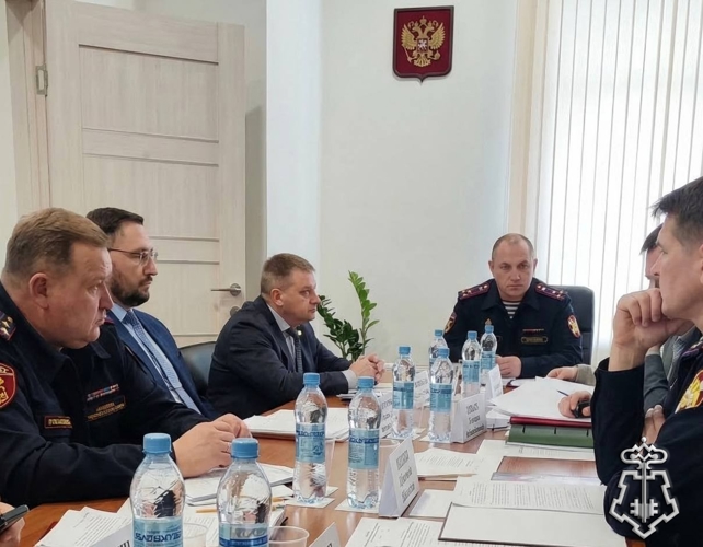 РОСГВАРДЕЙЦЫ ОБСУДИЛИ ВОПРОСЫ ОХРАНЫ ПРАВОПОРЯДКА В ПЕРИОД ЛЕТНЕЙ ОЗДОРОВИТЕЛЬНОЙ КАМПАНИИ И ЕДИНОГО ДНЯ ГОЛОСОВАНИЯ