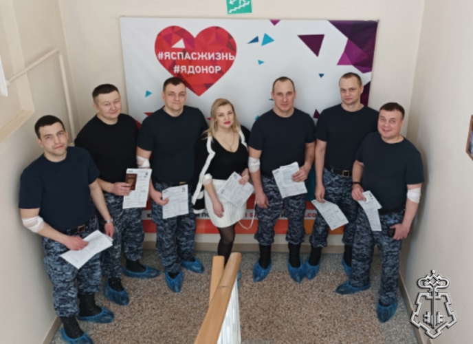 В МАГНИТОГОРСКЕ РОСГВАРДЕЙЦЫ ПОДДЕРЖАЛИ ДОНОРСКУЮ АКЦИЮ «ОТ СЕРДЦА К СЕРДЦУ»