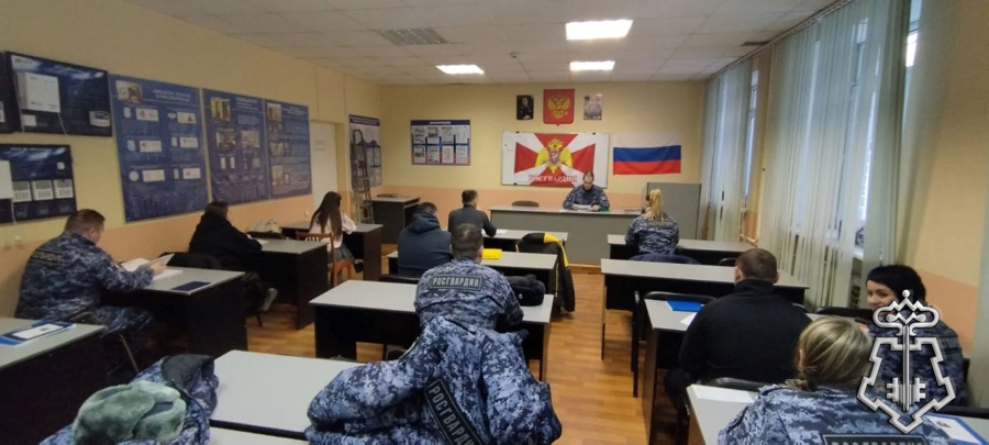 НА ЮЖНОМ УРАЛЕ РОСГВАРДЕЙЦЫ ПРОВЕЛИ МЕРОПРИЯТИЯ КО ДНЮ КОСМОНАВТИКИ