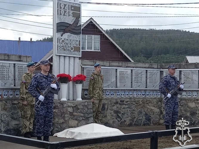 НА ЮЖНОМ УРАЛЕ ЗАЖГЛИ «ОГОНЬ ПАМЯТИ» В РАМКАХ ФЕСТИВАЛЯ «ЗАОБЛАЧНЫЙ ФРОНТ»