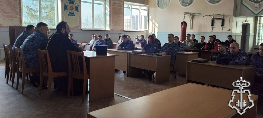 НА ЮЖНОМ УРАЛЕ РОСГВАРДЕЙЦЫ ВСТРЕТИЛИСЬ СО СВЯЩЕННОСЛУЖИТЕЛЯМИ В ПРЕДДВЕРИИ ПАСХИ