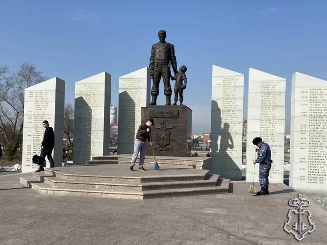 НА ЮЖНОМ УРАЛЕ РОСГВАРДЕЙЦЫ УЧАСТВУЮТ В АКЦИИ «НА СТРАЖЕ ПАМЯТИ»