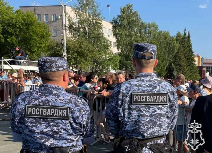НА ЮЖНОМ УРАЛЕ РОСГВАРДЕЙЦЫ ОБЕСПЕЧИЛИ БЕЗОПАСНОСТЬ ПРАЗДНОВАНИЯ ДНЯ ПОГРАНИЧНИКА
