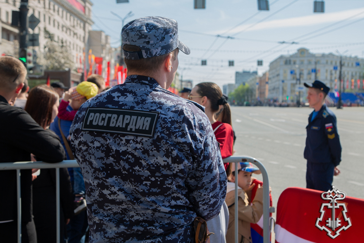 В ЧЕЛЯБИНСКОЙ ОБЛАСТИ РОСГВАРДЕЙЦЫ ОБЕСПЕЧИЛИ БЕЗОПАСНОСТЬ ДНЯ ПОБЕДЫ