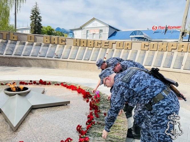 В ЧЕЛЯБИНСКОЙ ОБЛАСТИ РОСГВАРДЕЙЦЫ ПРИНЯЛИ УЧАСТИЕ В ТОРЖЕСТВЕННЫХ МЕРОПРИЯТИЯХ ПО СЛУЧАЮ ДНЯ ПОБЕДЫ