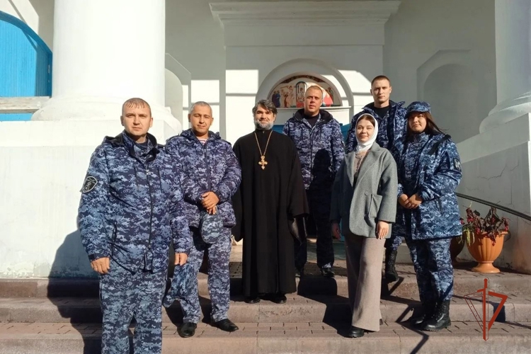 НА ЮЖНОМ УРАЛЕ СОСТОЯЛИСЬ ВСТРЕЧИ РОСГВАРДЕЙЦЕВ С ПРЕДСТАВИТЕЛЯМИ ДУХОВЕНСТВА